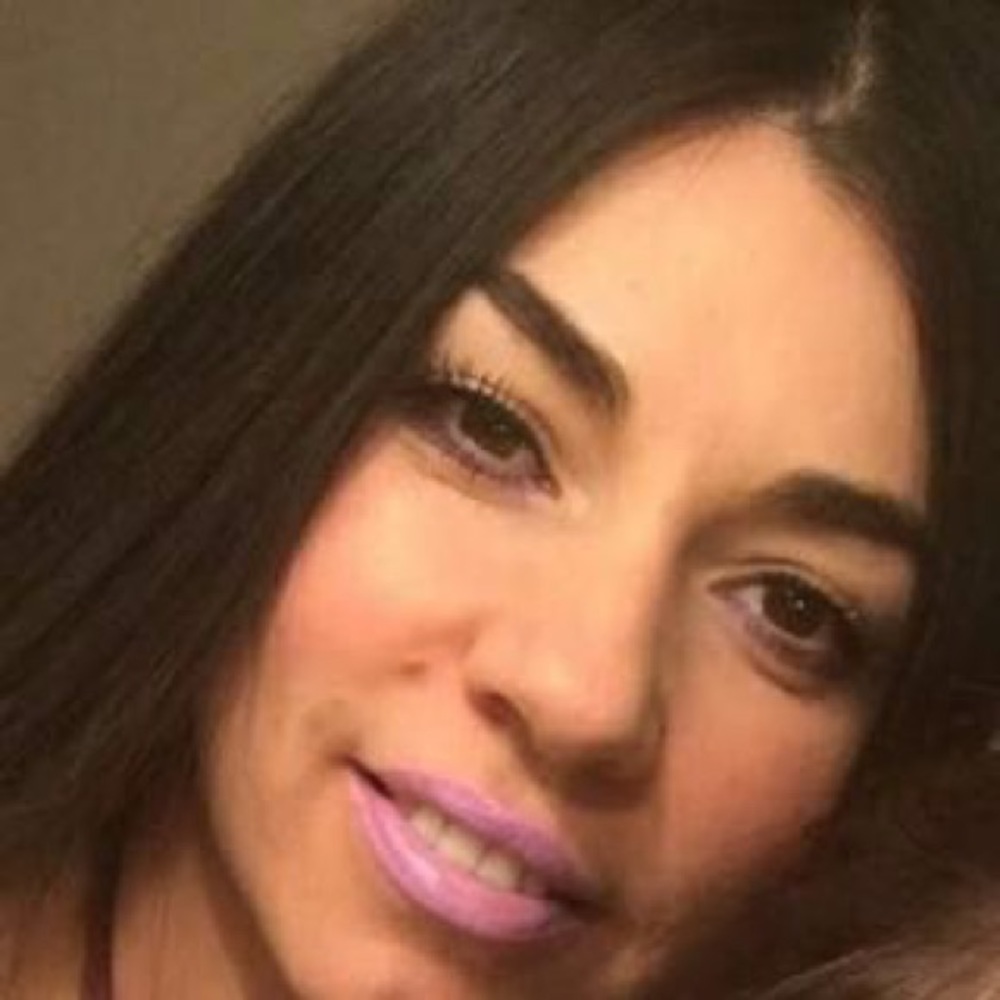 Meet your Posher, Yolanda